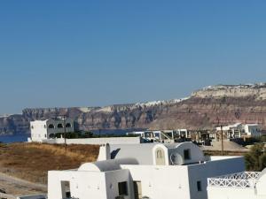 My Castle Cave est 1899 Santorini Greece