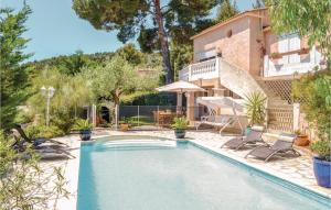 Awesome Apartment In La Valette Du Var With 2 Bedrooms, Private Swimming Pool And Outdoor Swimming Pool