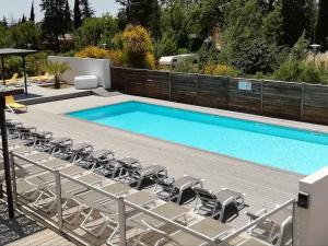 Appart'hotels Sweet Home studio Aix en Provence, terrasse, piscine, resto, : photos des chambres