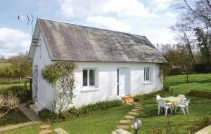 Lovely Home In La Chapelle En Juger - Hébécrevon