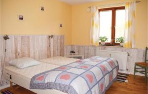 Cozy Apartment In Hyltebruk With Wifi