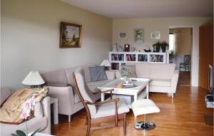 Cozy Apartment In Hyltebruk With Wifi