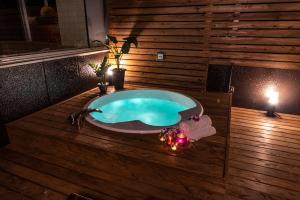 Hotel Aqua Kiss Moriyama (Adult Only)