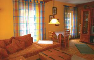 Cozy Apartment In Thulendorfsagerheide