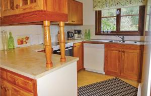 4 Bedroom Amazing Home In Trensum