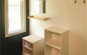 Cozy Home In Vittsjö With Wifi