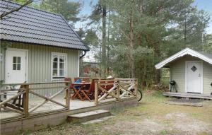 Stunning Home In Lttorp With 3 Bedrooms And Wifi