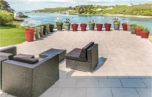 Awesome Home In Saint Pabu With Sauna - Tréglonou