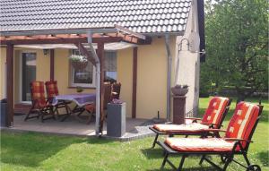 Stunning Home In Alt Schwerin With 2 Bedrooms And Wifi