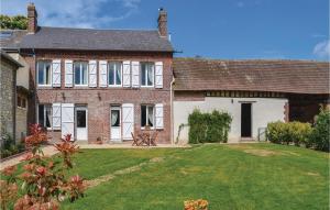 Maisons de vacances Beautiful home in Trie-Chteau with 2 Bedrooms and WiFi : photos des chambres