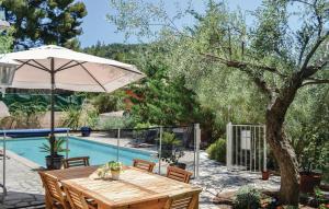 Appartements Awesome Apartment In La Valette Du Var With 2 Bedrooms, Private Swimming Pool And Outdoor Swimming Pool : photos des chambres