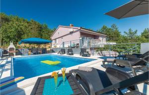 4 star talu Three-Bedroom Holiday Home in Cerovlje Cerovlje Horvaatia