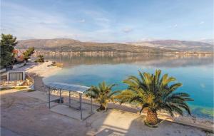 Apartment Mastrinka with Sea View II