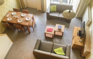 2 Bedroom Amazing Home In Groede