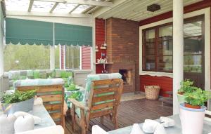 4 Bedroom Amazing Home In Trensum