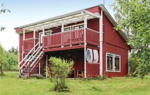 Two-Bedroom Holiday Home In Rottne