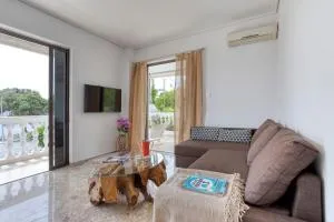 Varkiza by the sea - Vári