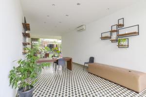 RedDoorz Plus @ Demangan Gejayan