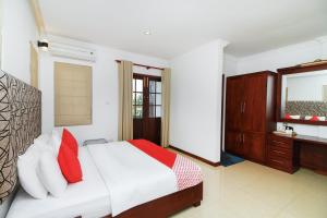 Hotel Queensbury Malabe