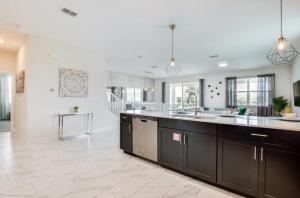 Club Cabana Ultimate 8BD Getaway with Pool Spa & Home Theater