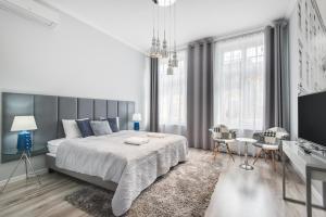 Deluxe Two-Bedroom Suite | King-size beds | A/C  room in Z14 Boutique Residence - Krakow Old Town