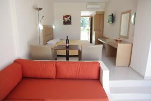 KOLYMBIA SKY HOTEL