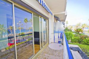PROMENADE HOLIDAY - SUFFREN BEACH