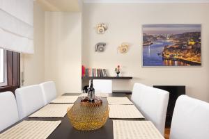 Big Families & Groups Bonjardim views 5 bedrooms 3 bathrooms