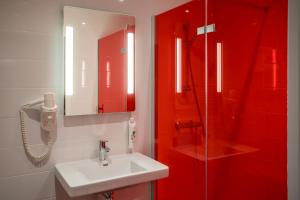 Hotels ibis Styles Saumur Gare Centre : Chambre Double Standard