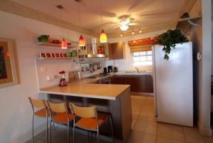 Beachfront Apartment in St. Lawrence Gap - Close To Your Every Need