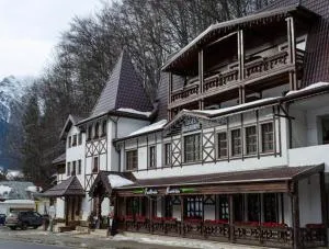 科纳克巴伐利亚酒店 - 阿祖加