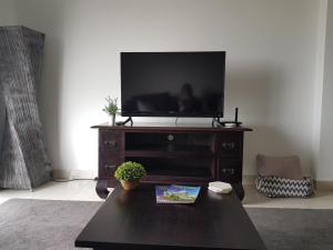 The Executive Seaview 1 at Icon Residence