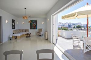 2 bedroom apartment with terrace in Tinos Chora Tinos Greece