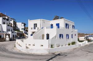 Irida 1 Kythnos Greece