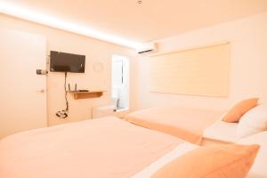 Huayuanhouse HQ in hongdae