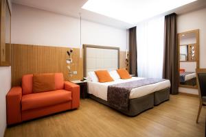 Standard Triple Room room in Hotel Giolli Nazionale