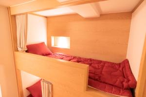 Phòng Bốn Người Có Phòng Tắm Riêng (Quadruple Room with Private Bathroom)