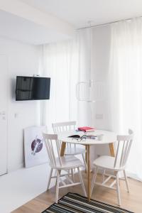 Colors Apartments
