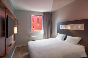 Hotels ibis budget Saint-Etienne Centre Gare Chateaucreux : photos des chambres