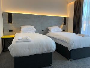 Deluxe Twin Room room in Motel Air Glasgow Airport