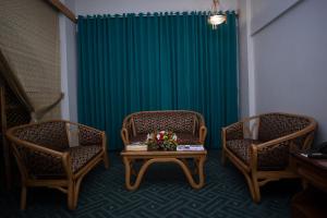Junior Suite room in Hotel Mehran