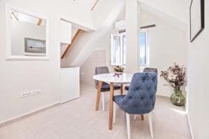 Superior Apartment room in Apartments Isja