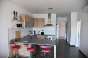 Villa Pina Apartment Evitos