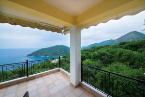 Ionian View Apartments - Parga Panoramic Seaview Gems