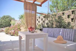 Pension Ioanna Milos Greece