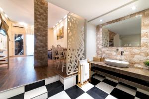 Oinoelia Luxury Suites & Residence