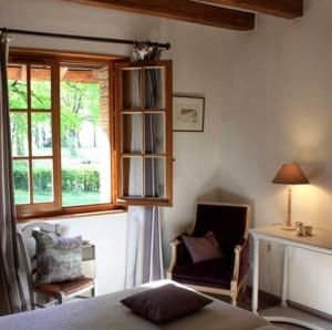 B&B / Chambres d'hotes La rabouillere : photos des chambres