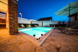 Holiday Home Ikka with swimming pool