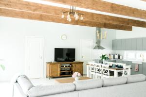 The Peaceful Vacation- Villa M