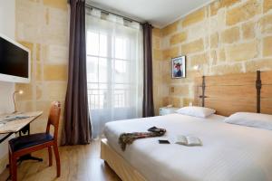 Hotels Hotel La Tour Intendance : photos des chambres